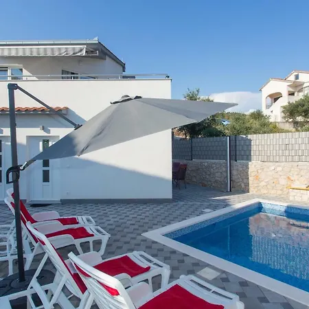 Holiday home Supuk