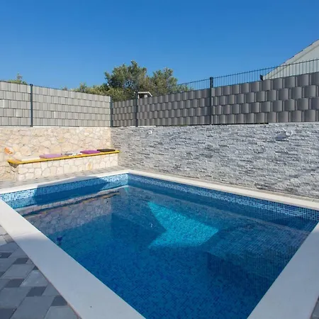 Supuk Holiday home Vinisce